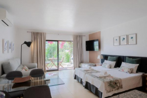 Seacoast Retreat, Beach Apartment by Drago Rentals